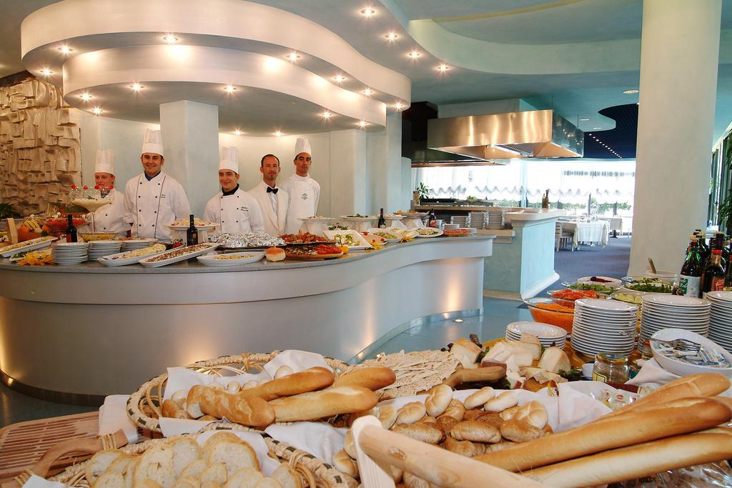 Hotel Le Palme - Premier Resort มิลาโน แมริตทิมา ภายนอก รูปภาพ