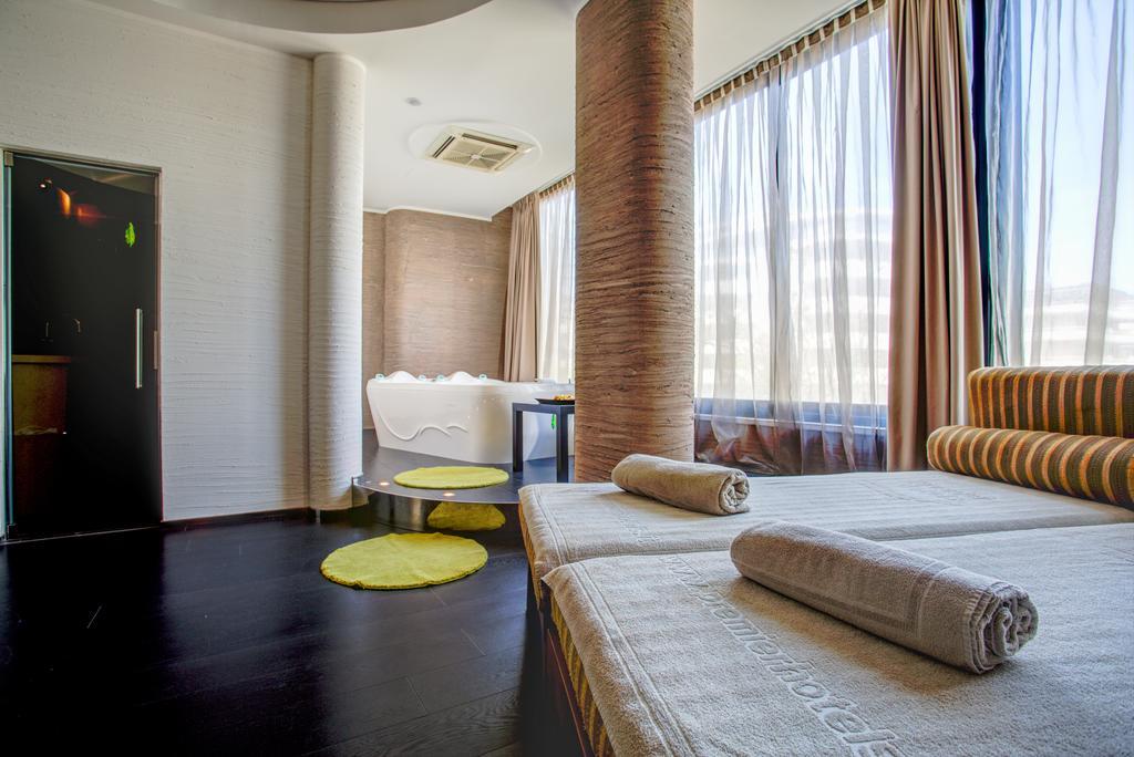 Hotel Le Palme - Premier Resort มิลาโน แมริตทิมา ภายนอก รูปภาพ