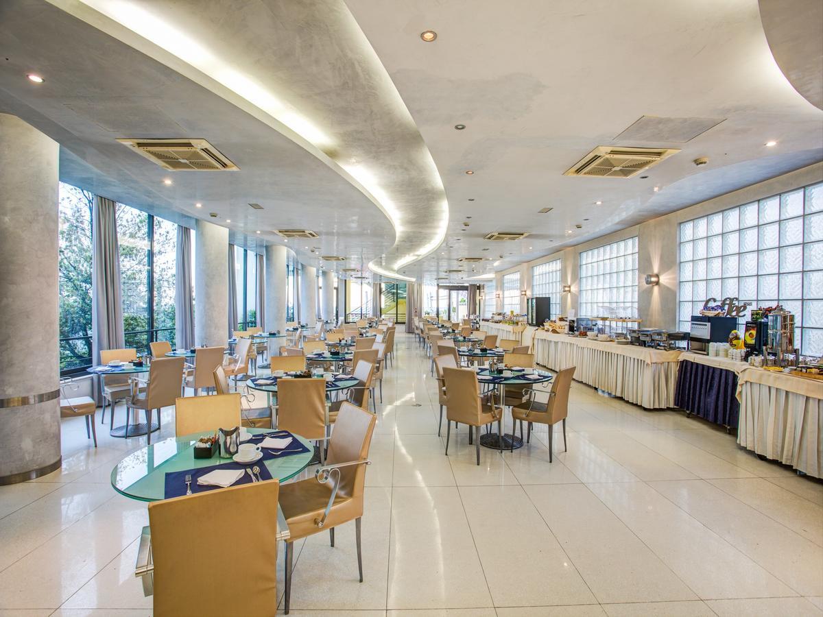 Hotel Le Palme - Premier Resort มิลาโน แมริตทิมา ภายนอก รูปภาพ